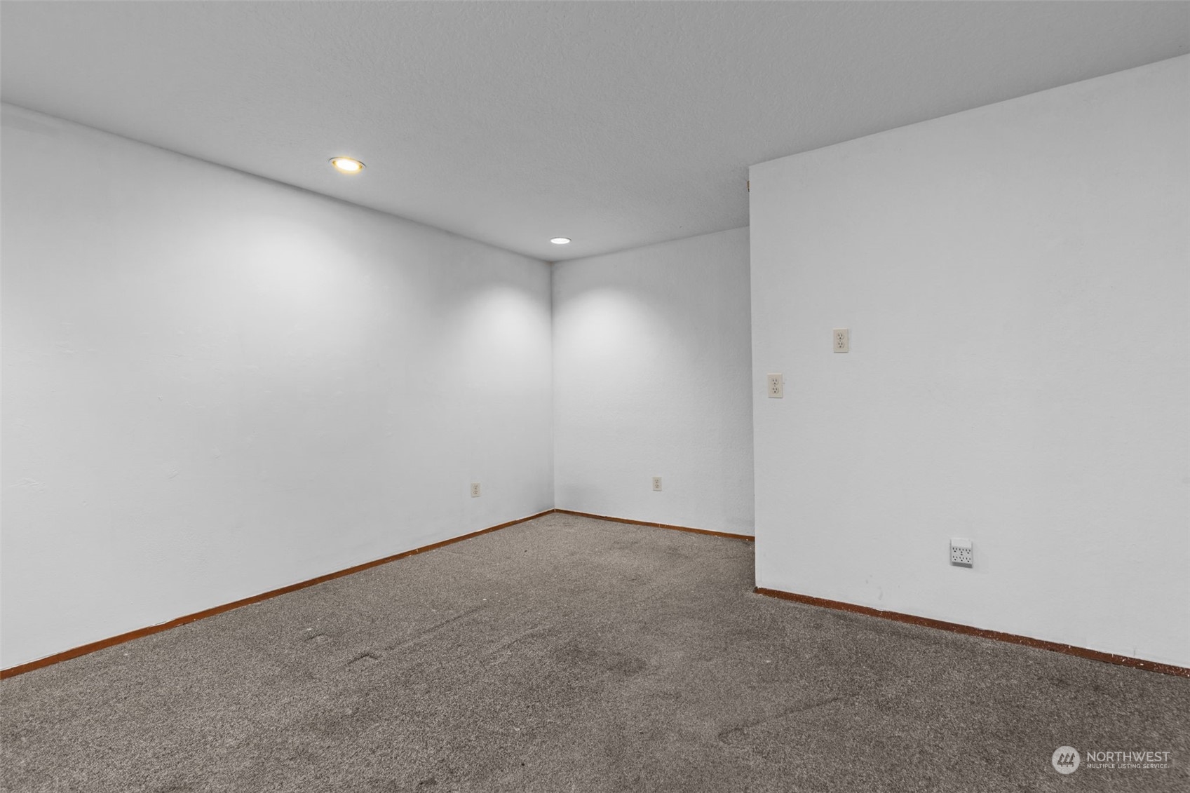 2201 Grand Avenue Unit: 1