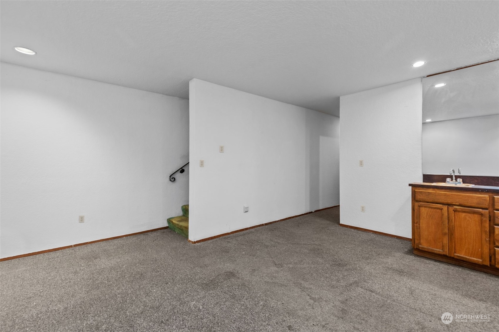 2201 Grand Avenue Unit: 1