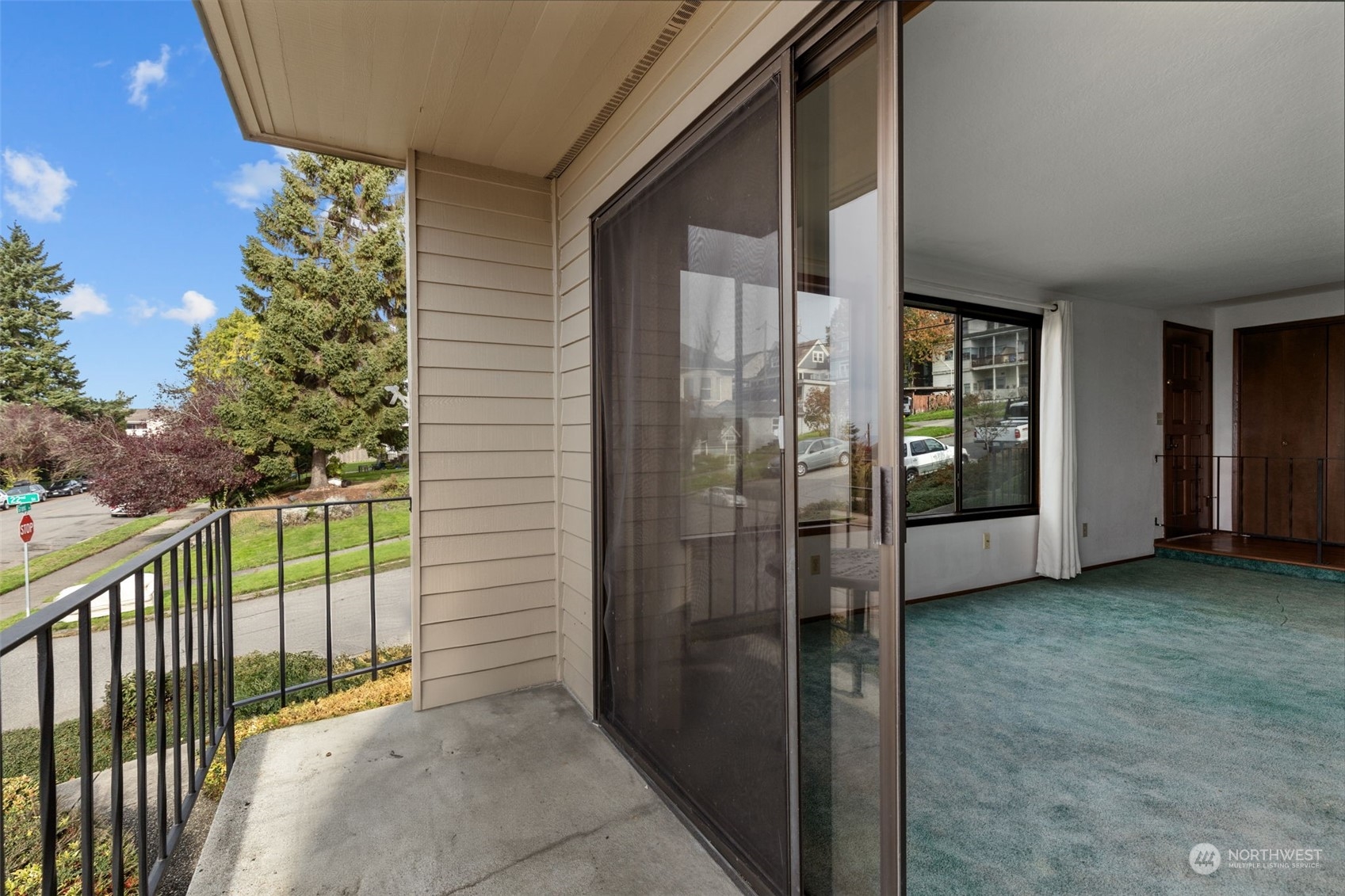 2201 Grand Avenue Unit: 1