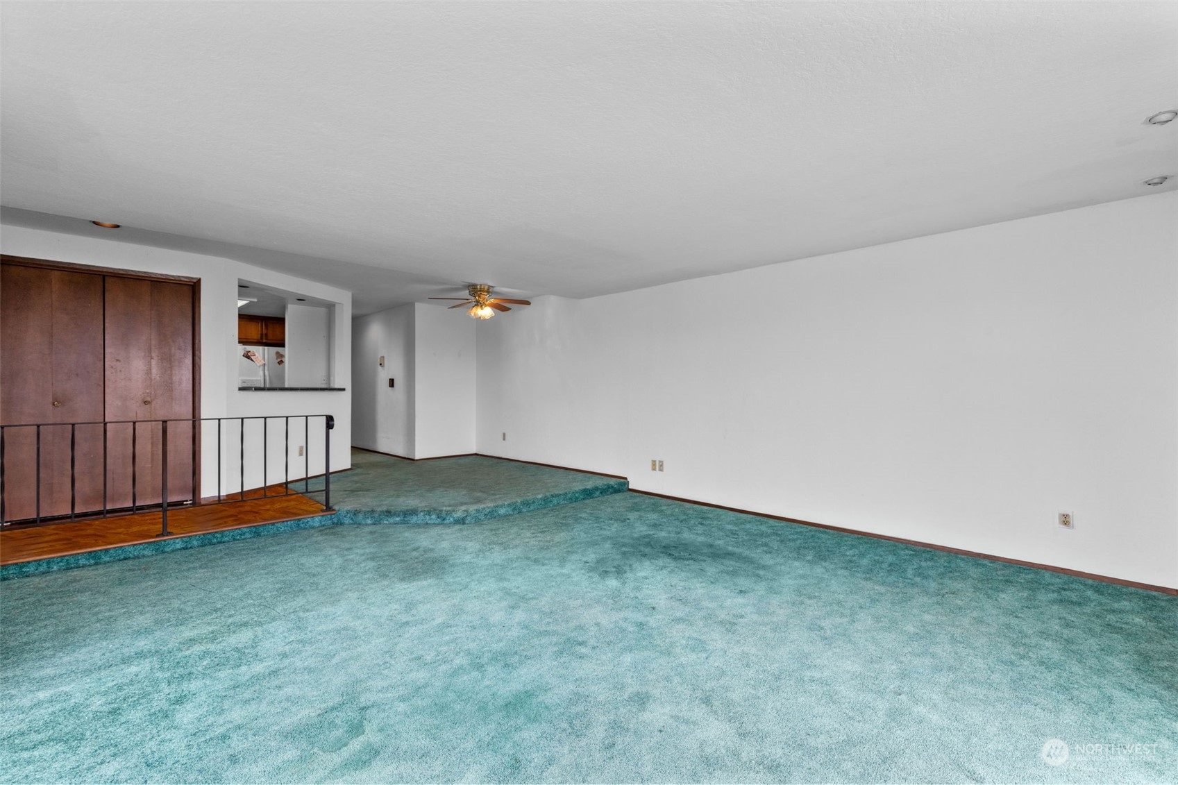 2201 Grand Avenue Unit: 1