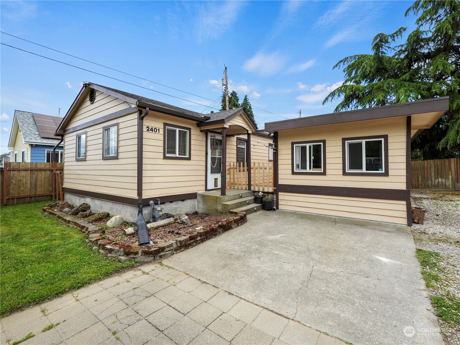 2401 Cedar Street