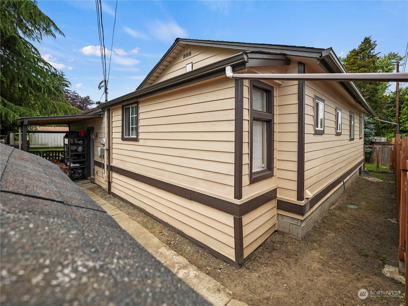 2401 Cedar Street