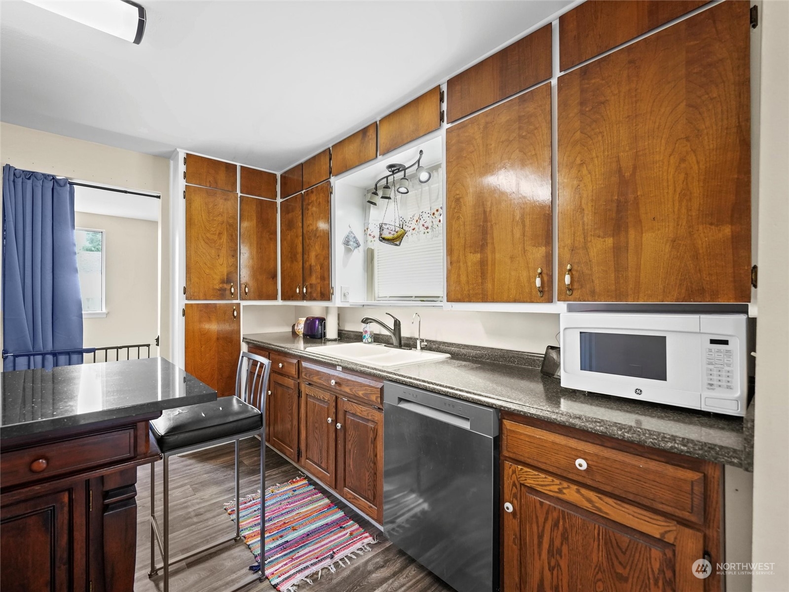 2401 Cedar Street