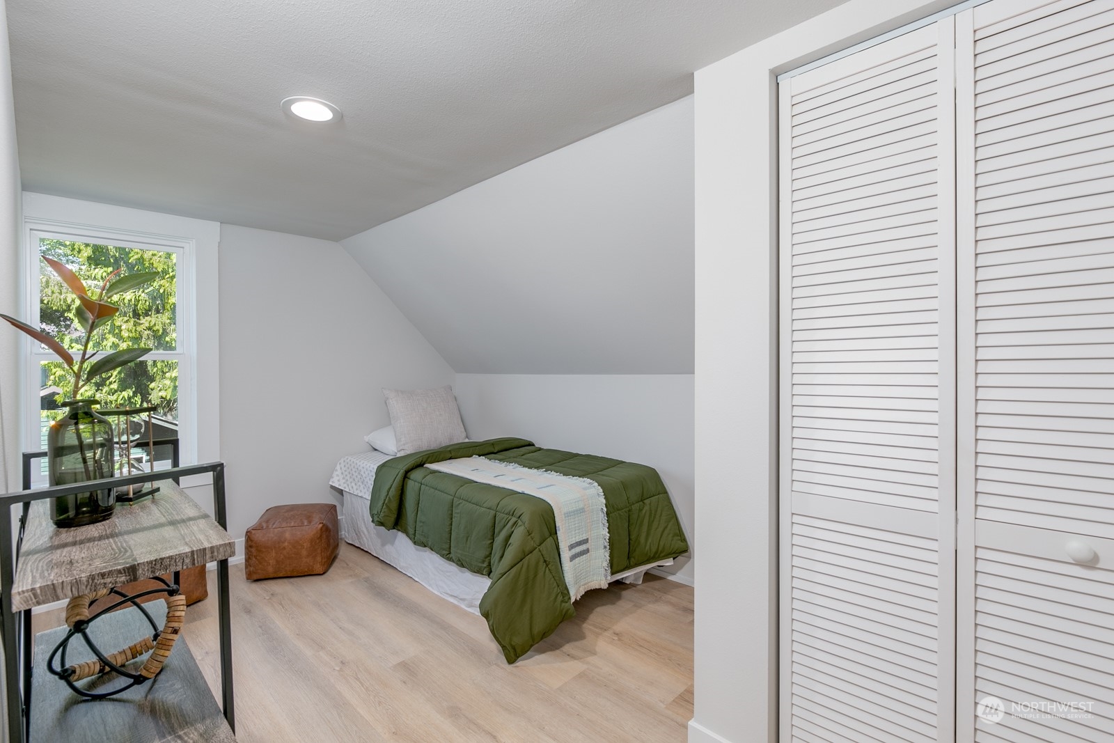 2426 Harrison Avenue