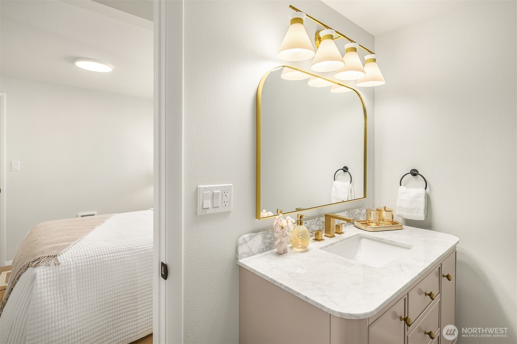 2431 Harrison Avenue