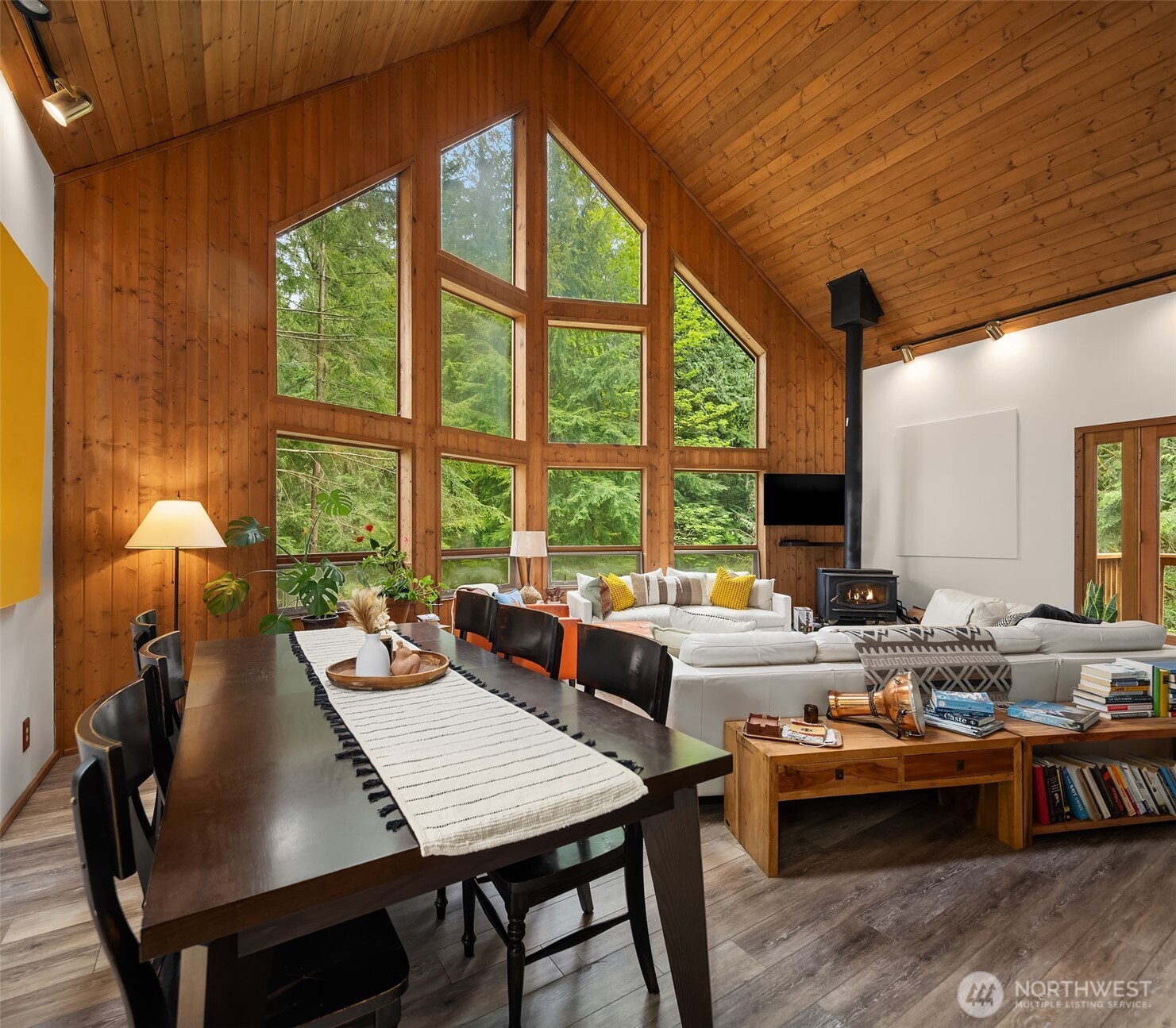 9126 N Cedarvale Loop Road