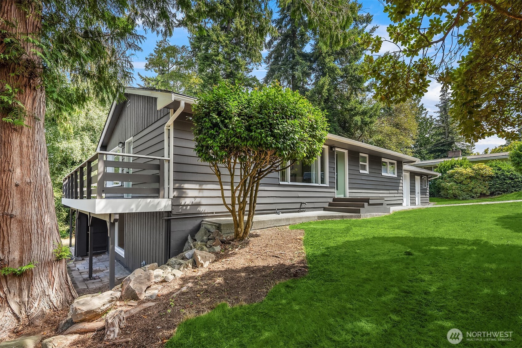 4521 Crescent Avenue