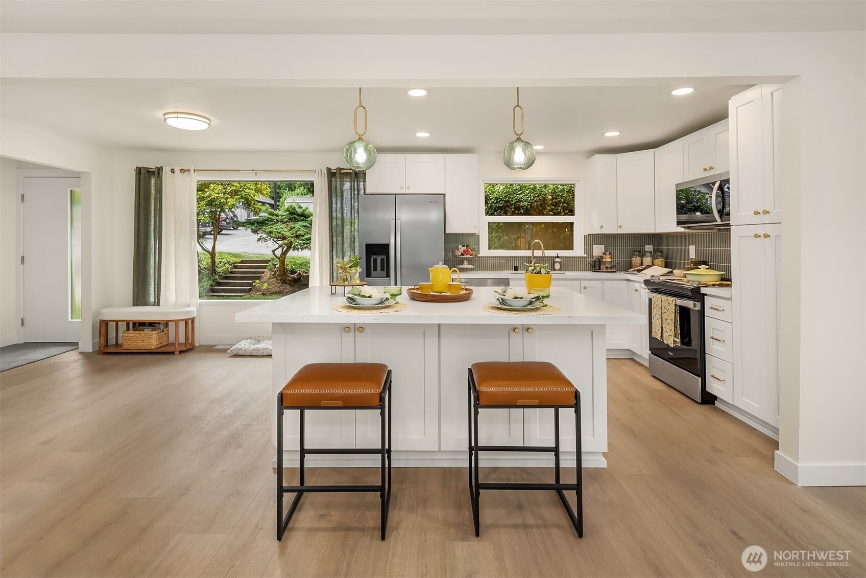 4521 Crescent Avenue