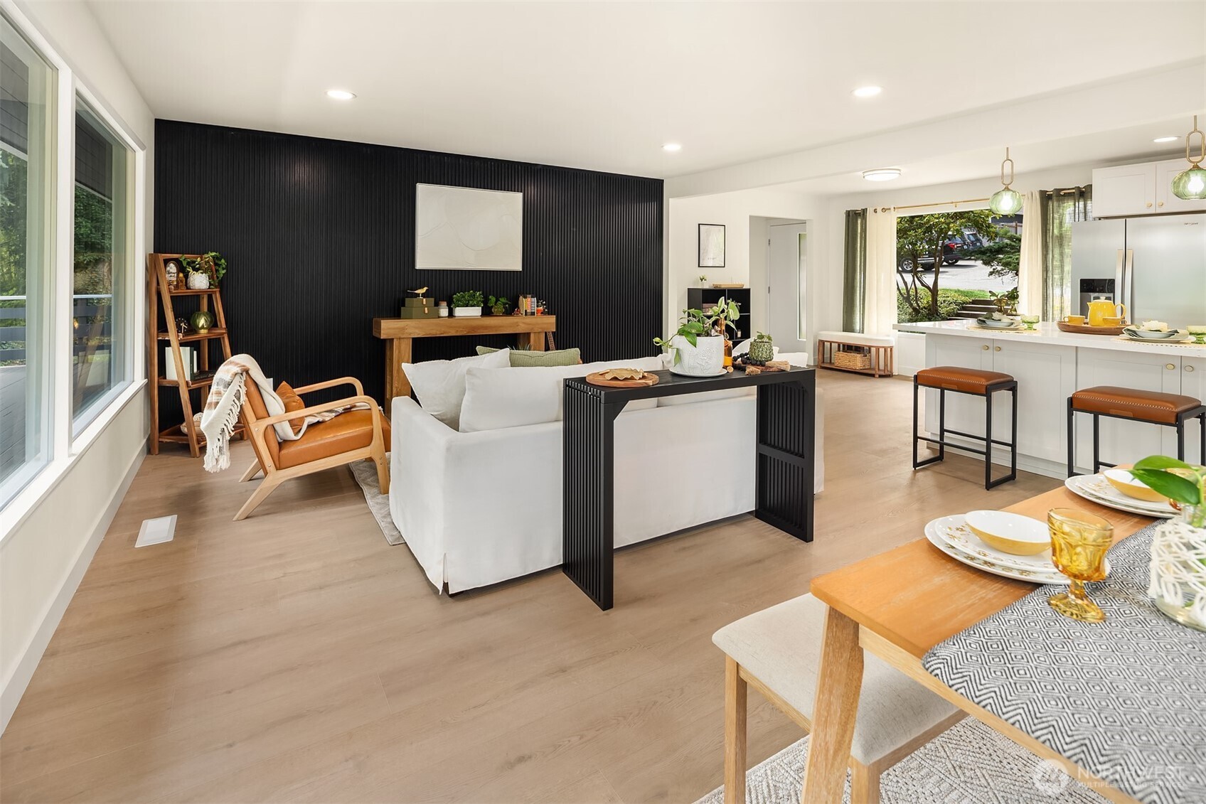 4521 Crescent Avenue