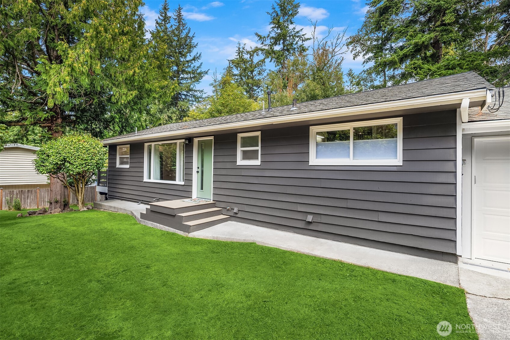 4521 Crescent Avenue