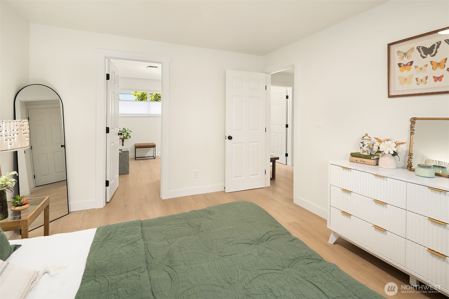 4521 Crescent Avenue