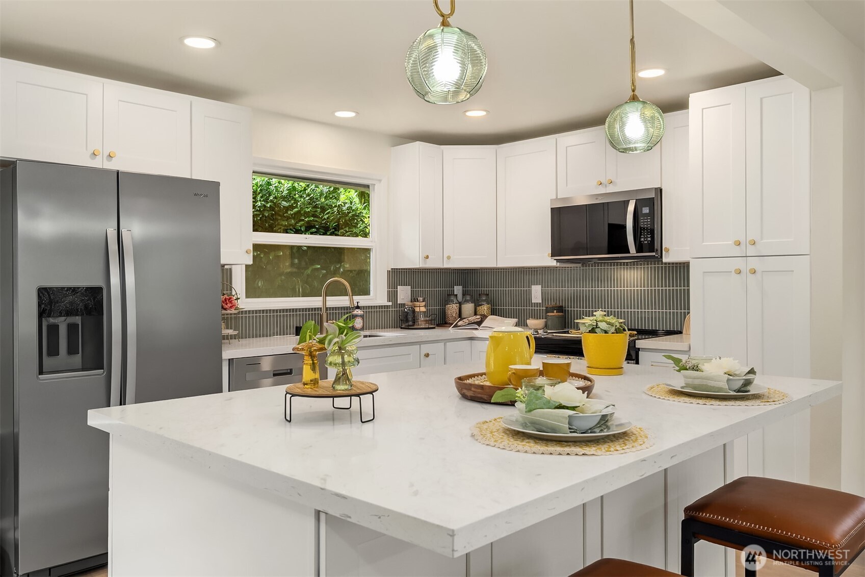 4521 Crescent Avenue