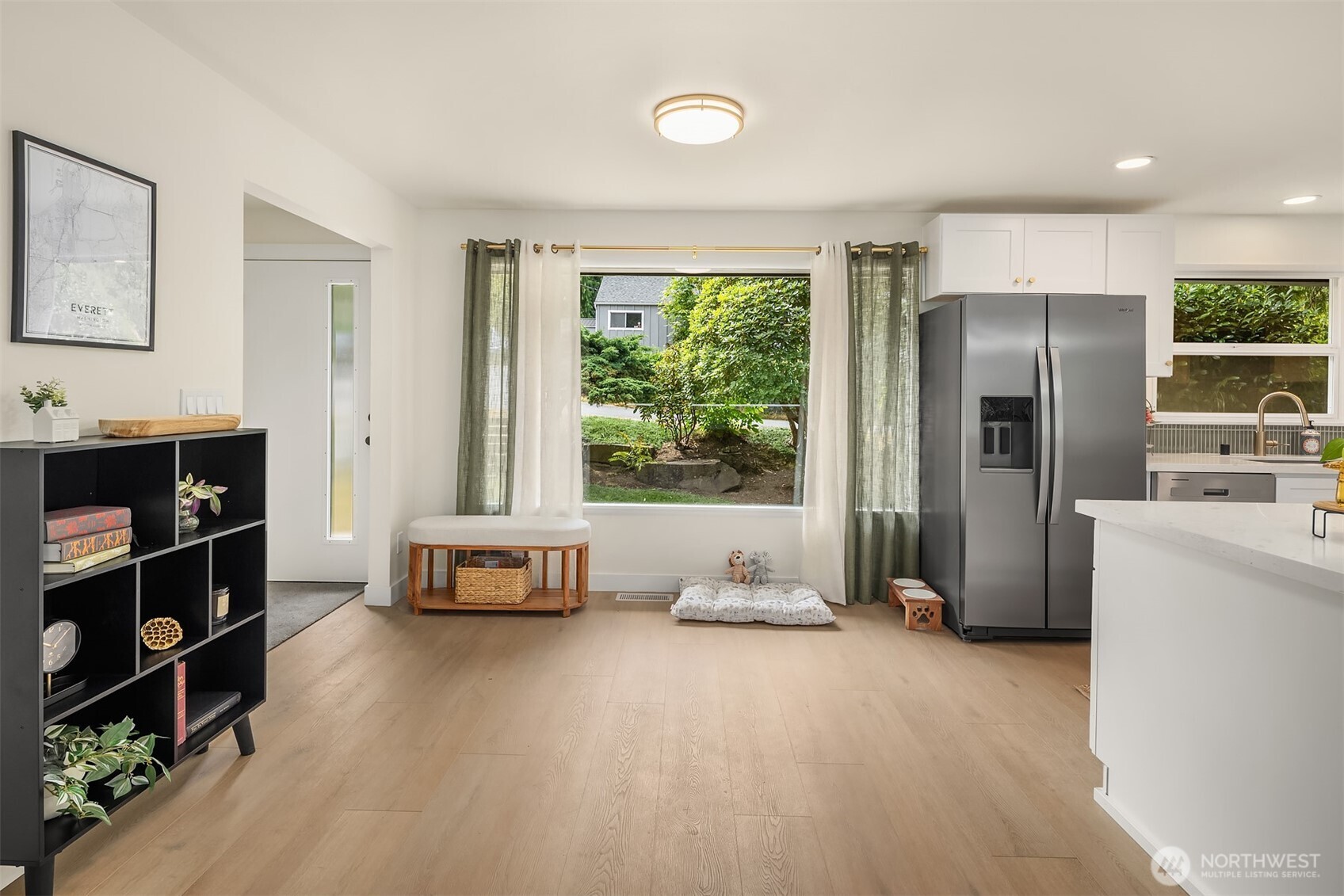 4521 Crescent Avenue