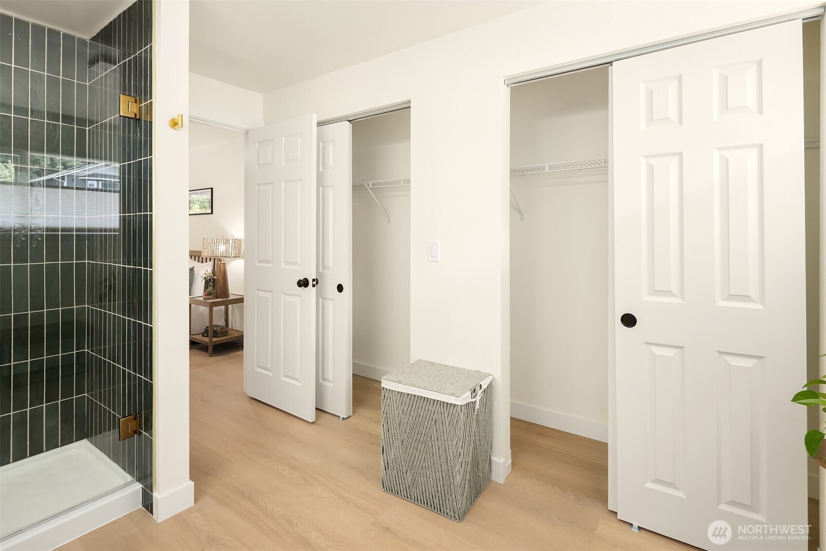 4521 Crescent Avenue