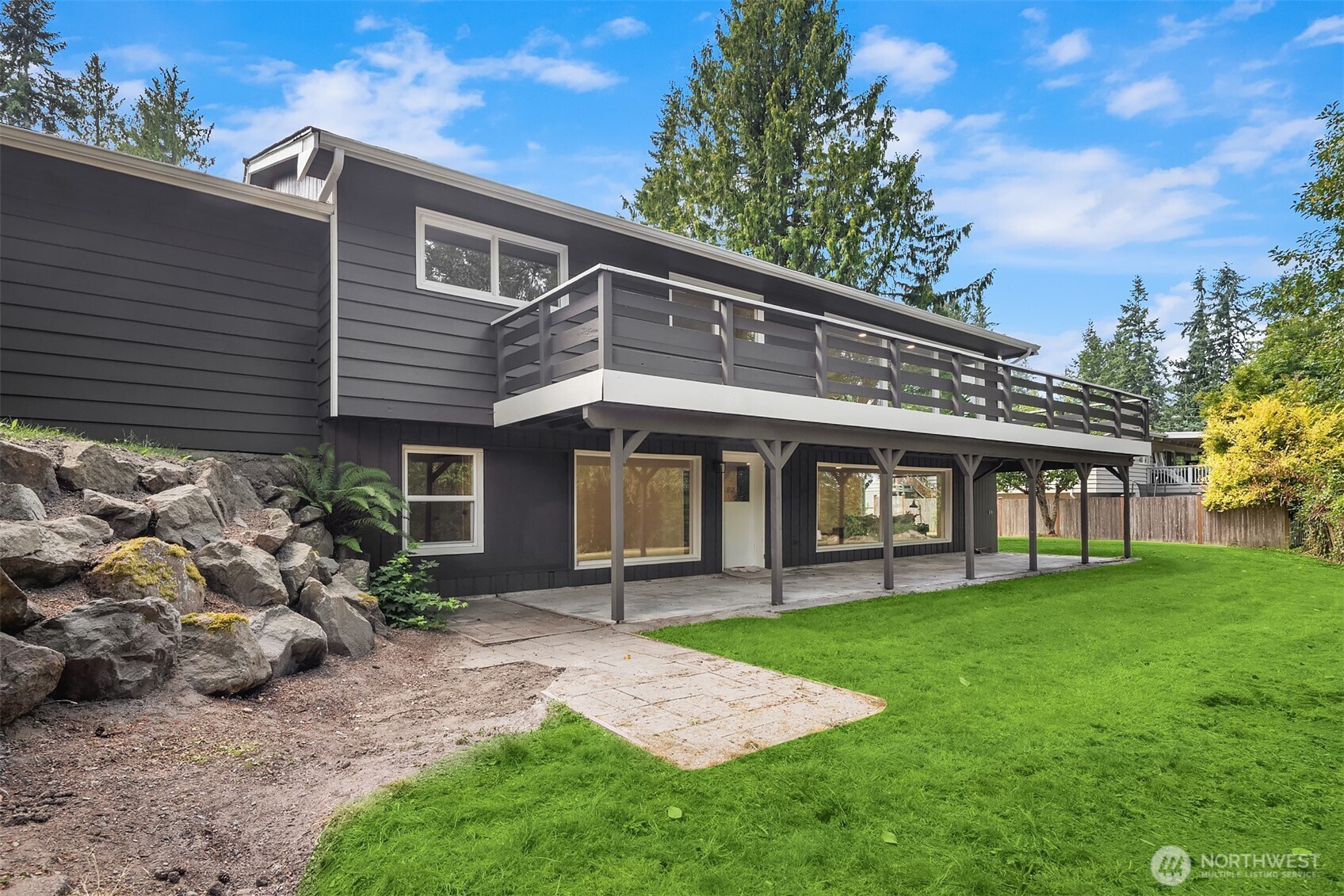 4521 Crescent Avenue