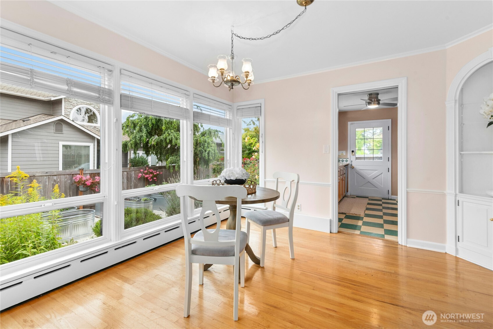 4806 Seahurst Avenue