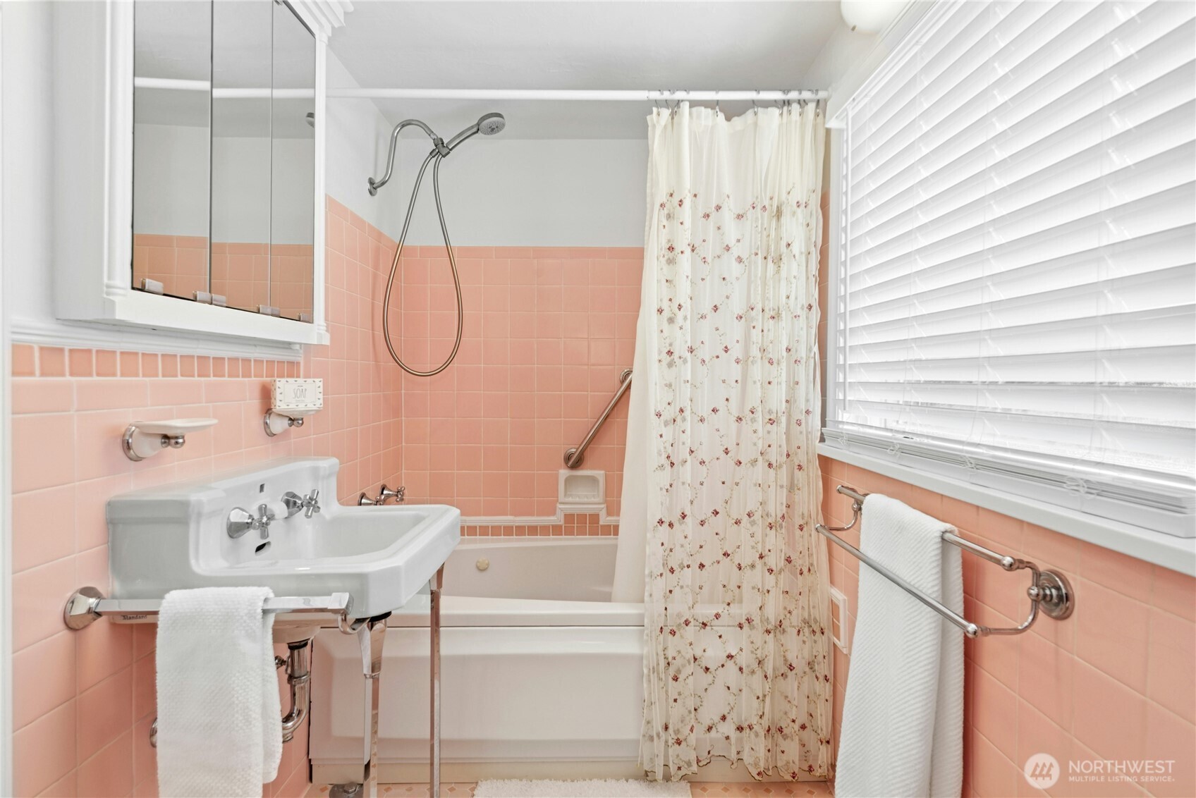 4806 Seahurst Avenue