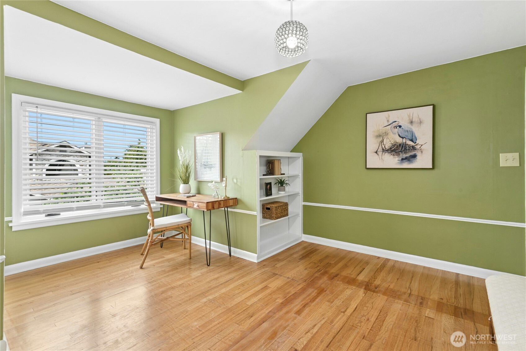 4806 Seahurst Avenue