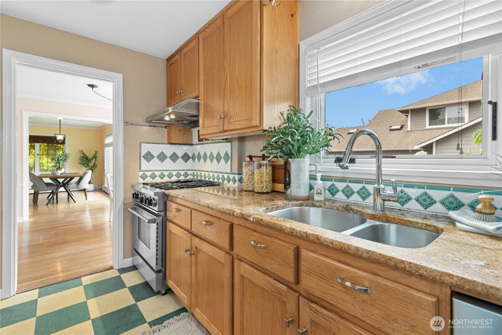 4806 Seahurst Avenue