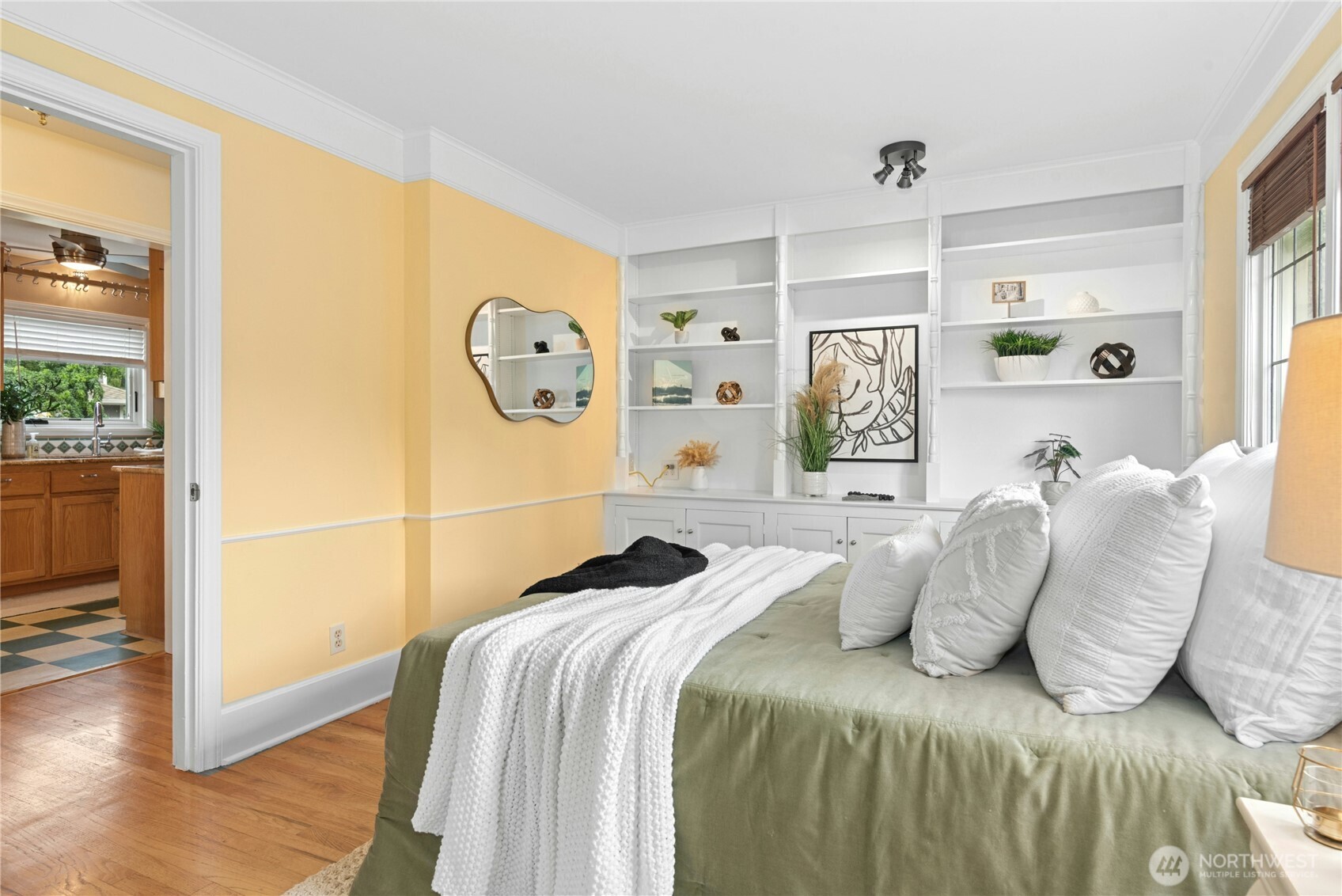 4806 Seahurst Avenue