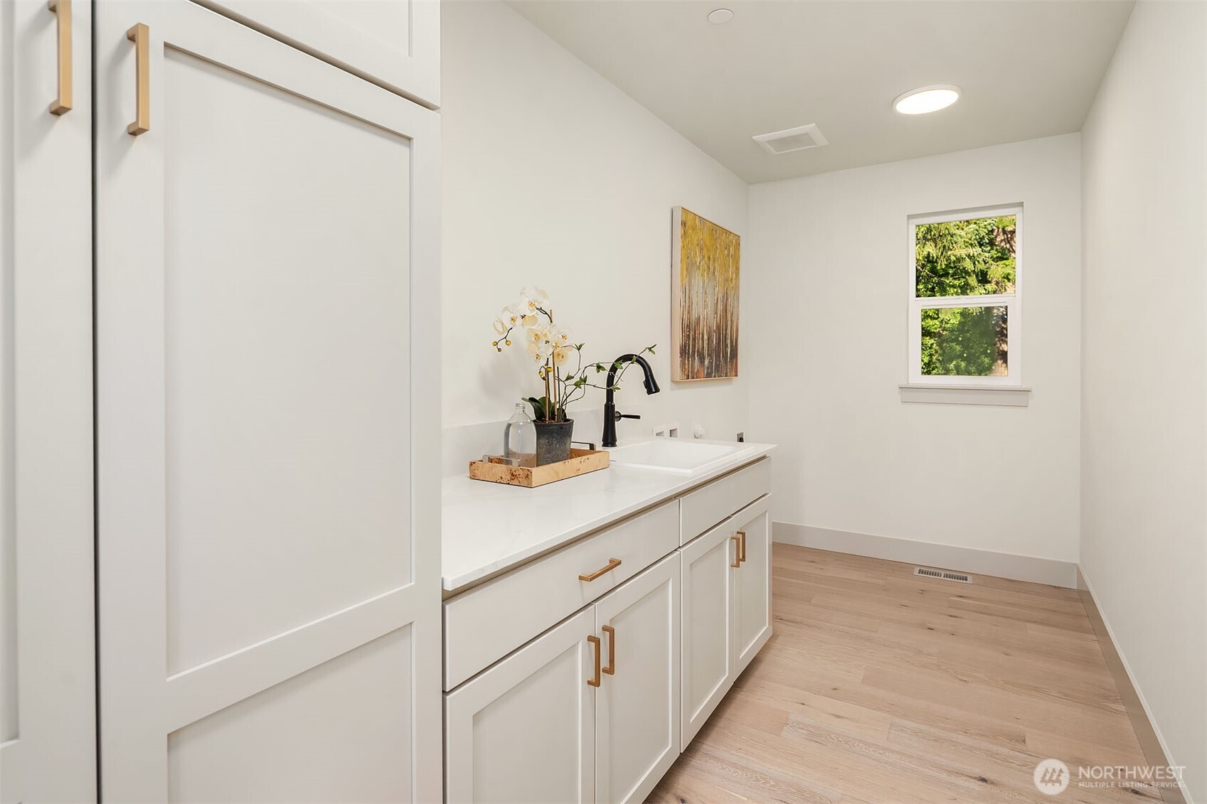 8427 200th Street SW