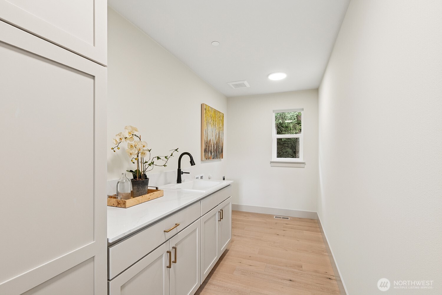 8427 200th Street SW