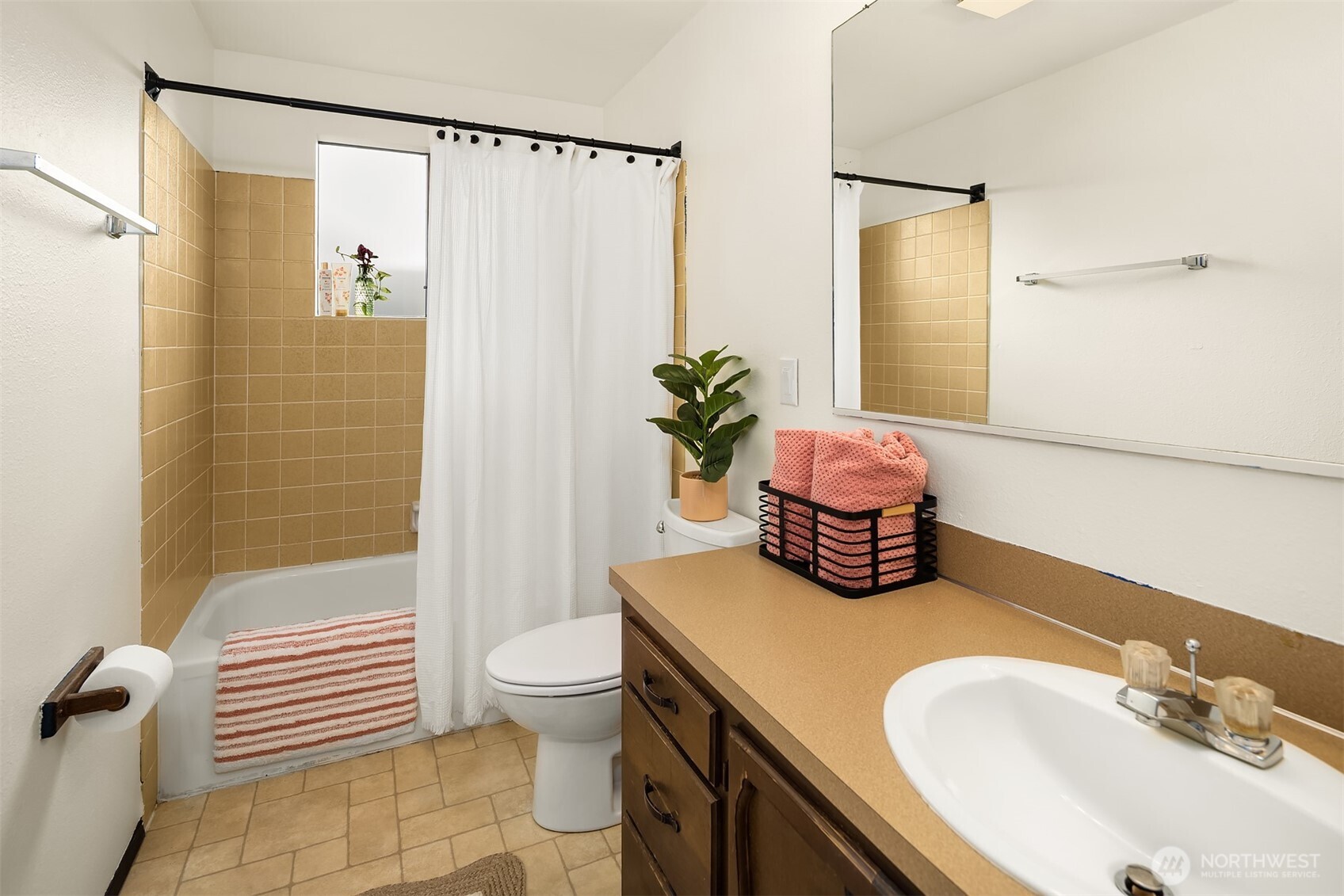 1612 33rd Street Unit: 104