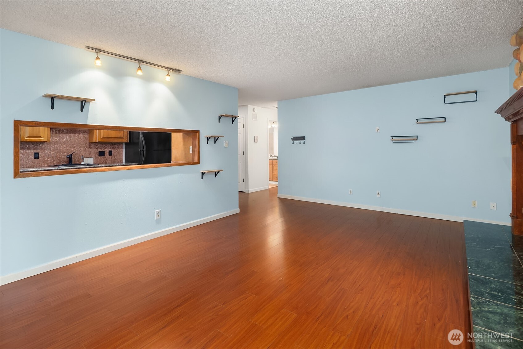 5915 Highway Place Unit: 201