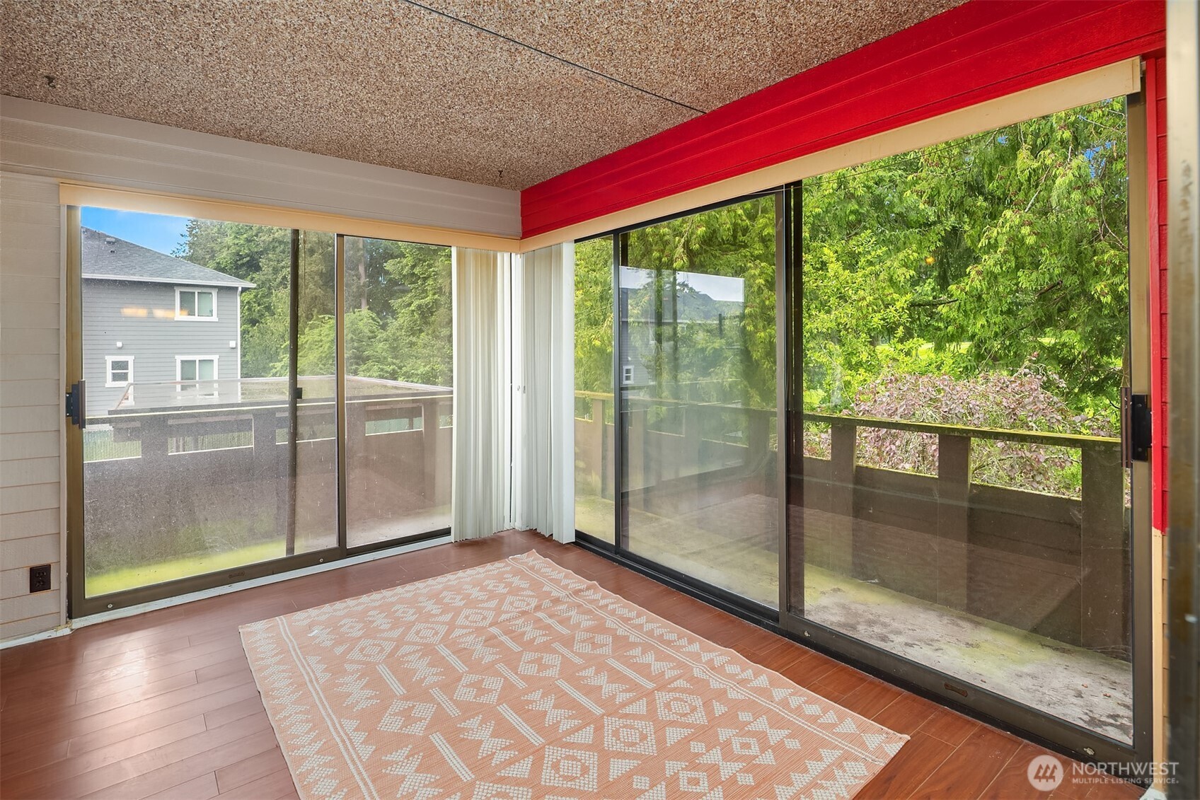 5915 Highway Place Unit: 201