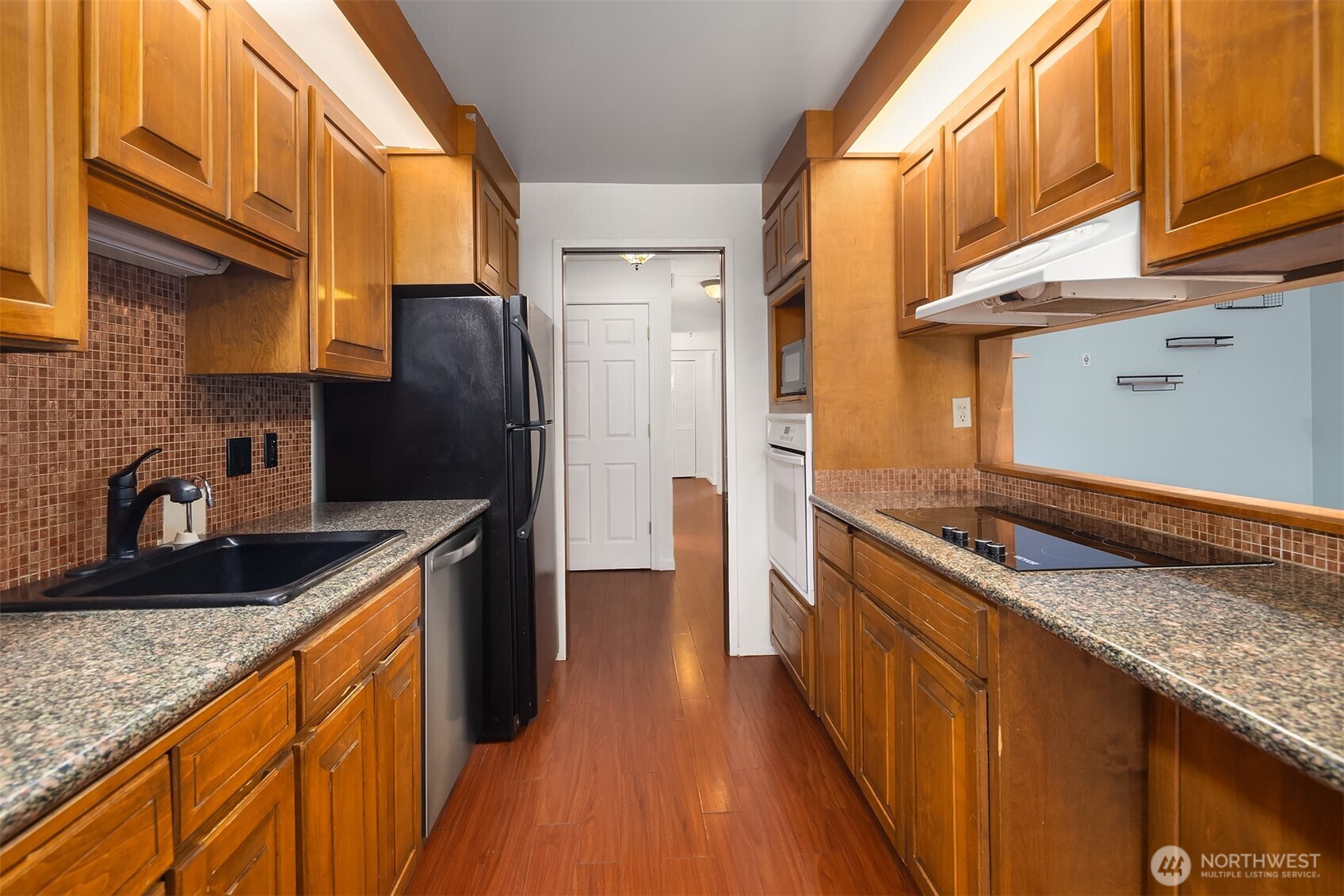 5915 Highway Place Unit: 201