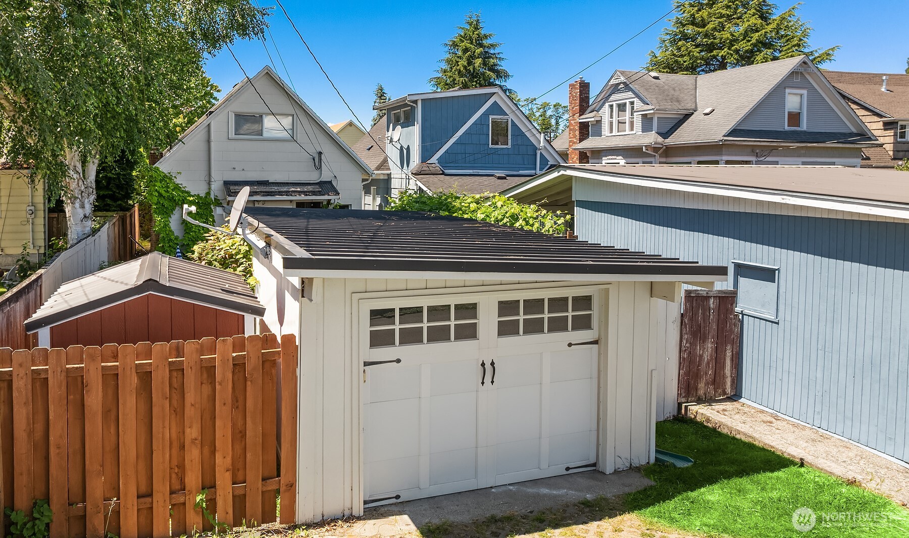 1911 RUCKER Avenue