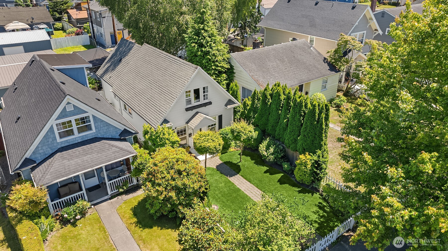 1911 RUCKER Avenue
