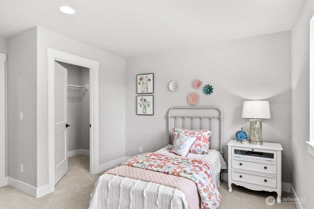 20114 10th Avenue W Unit: B