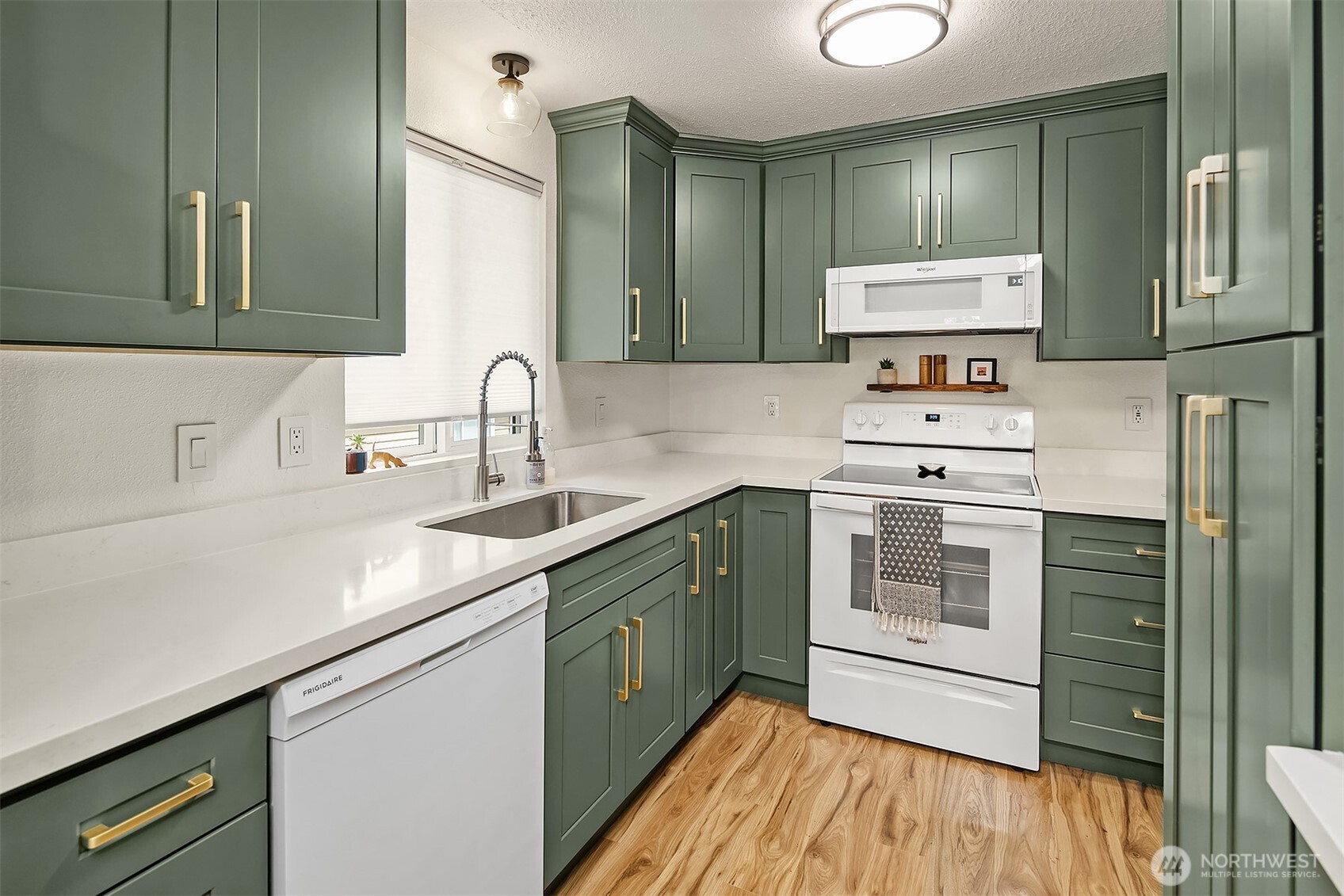21105 80th Avenue W Unit: 104