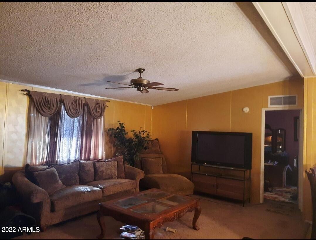 29909 W LATHAM Street