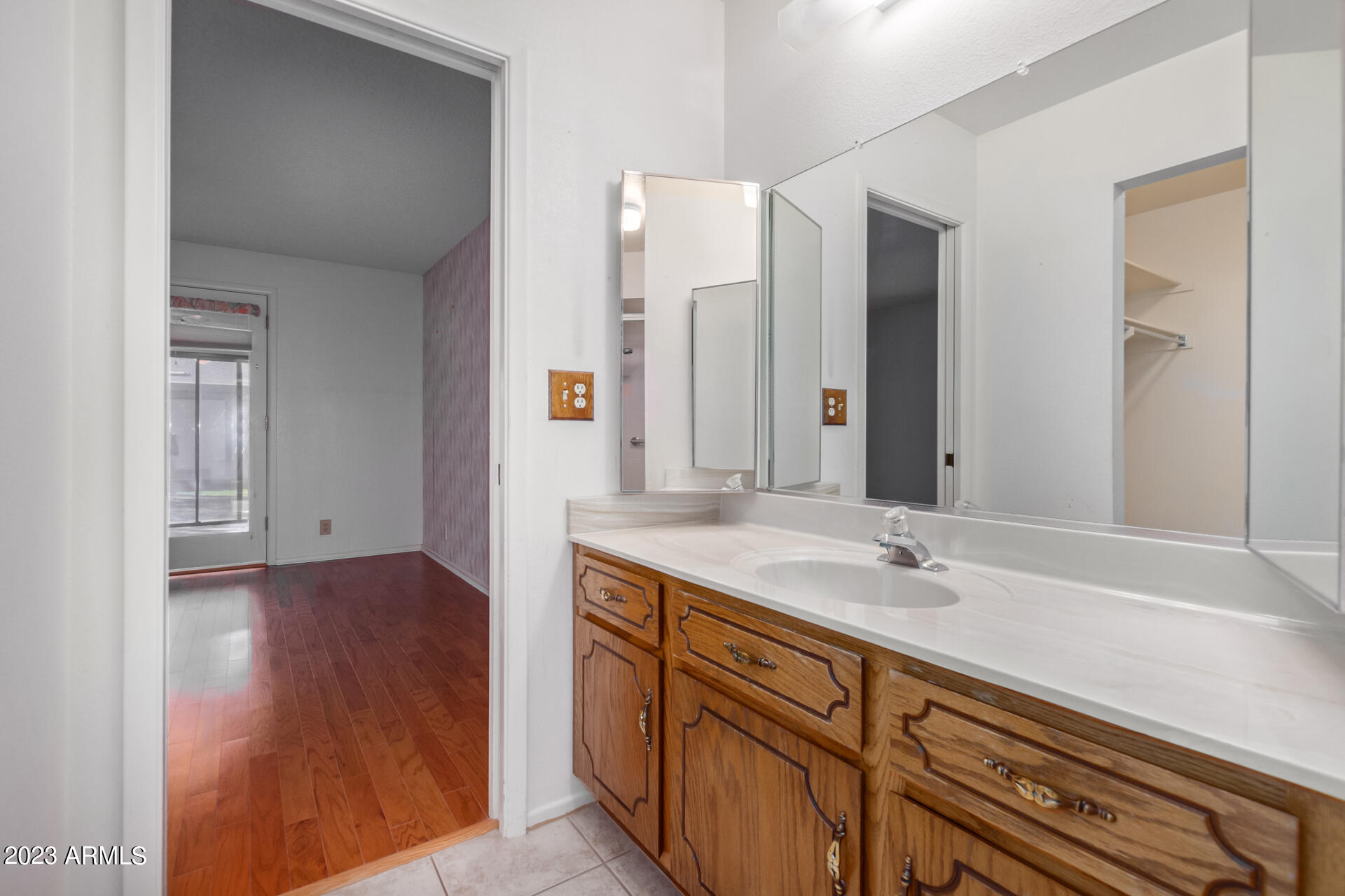 2064 S FARNSWORTH Drive # 26