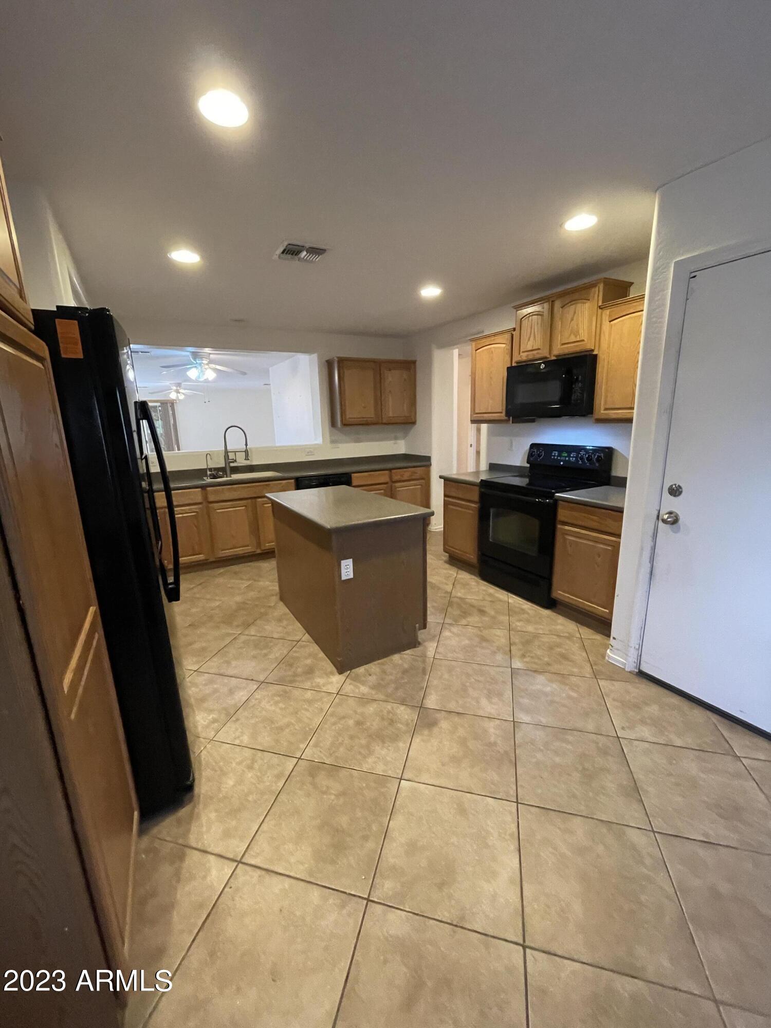 43277 W BLAZEN Trail