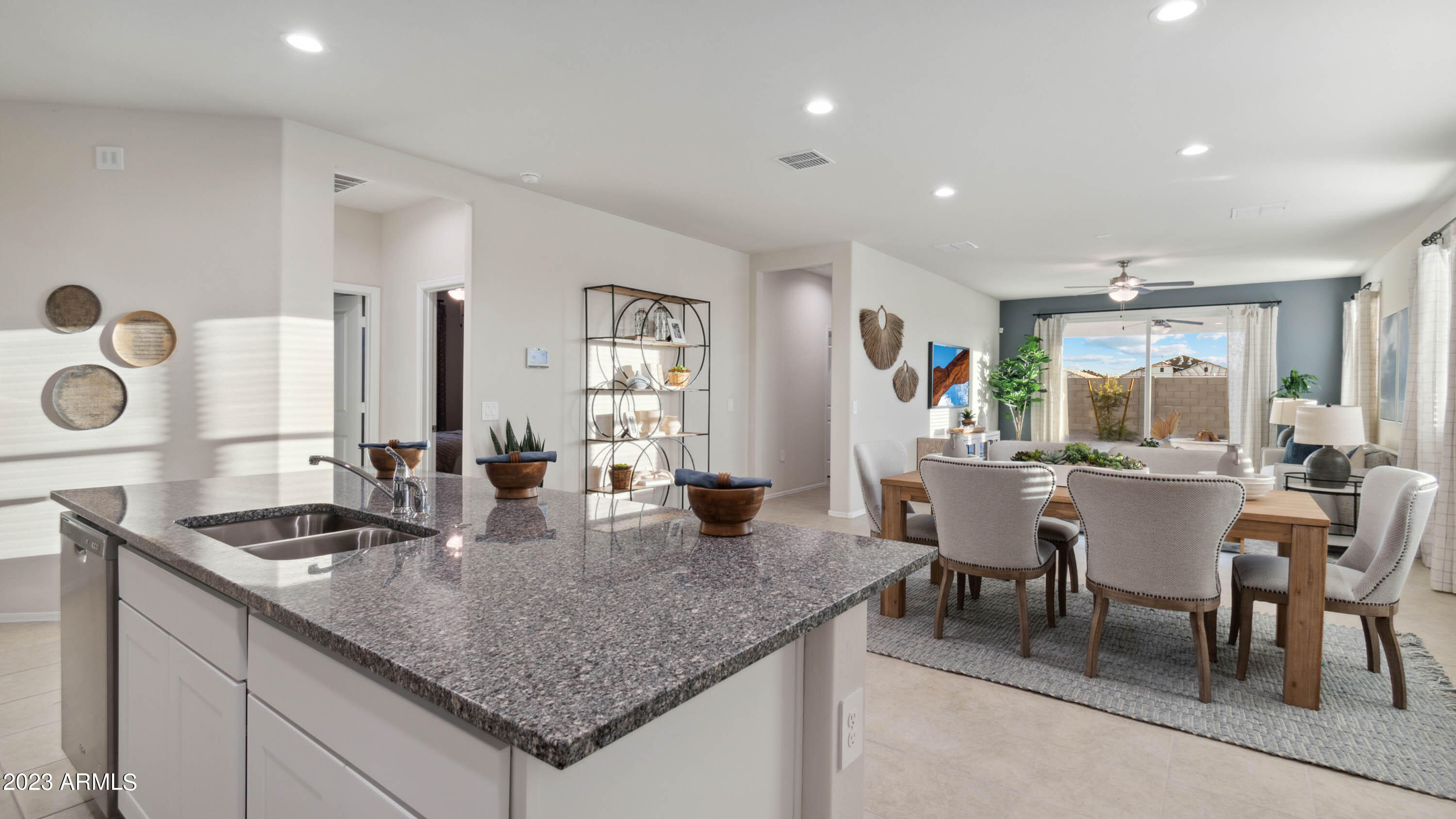 35964 W SAN SISTO Avenue