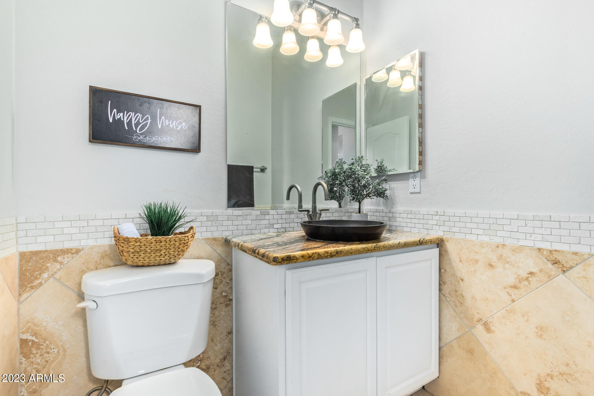 1006 W EUCLID Avenue