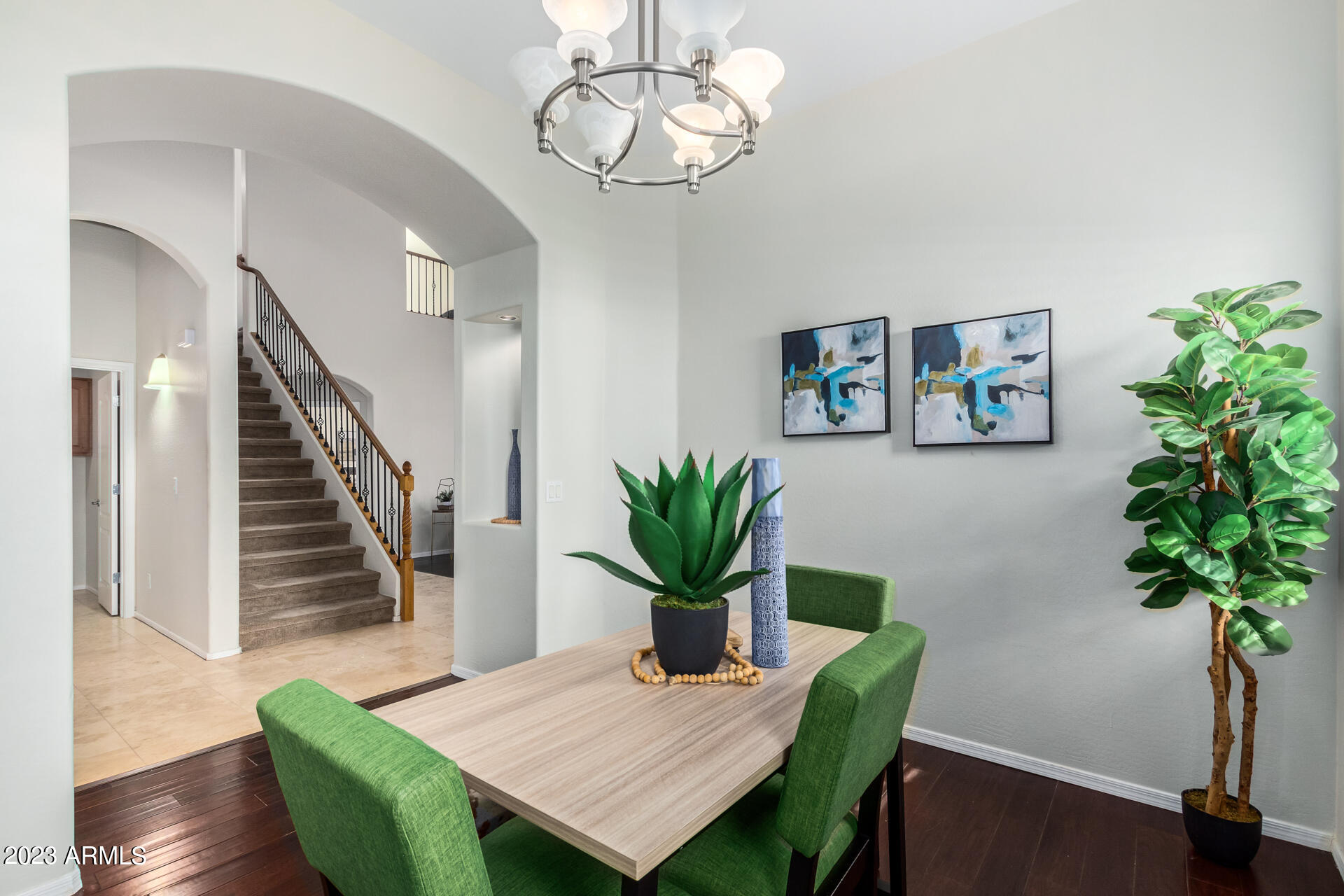 1006 W EUCLID Avenue