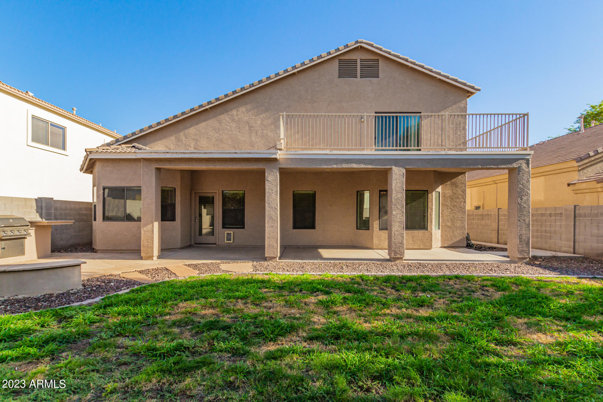 1006 W EUCLID Avenue