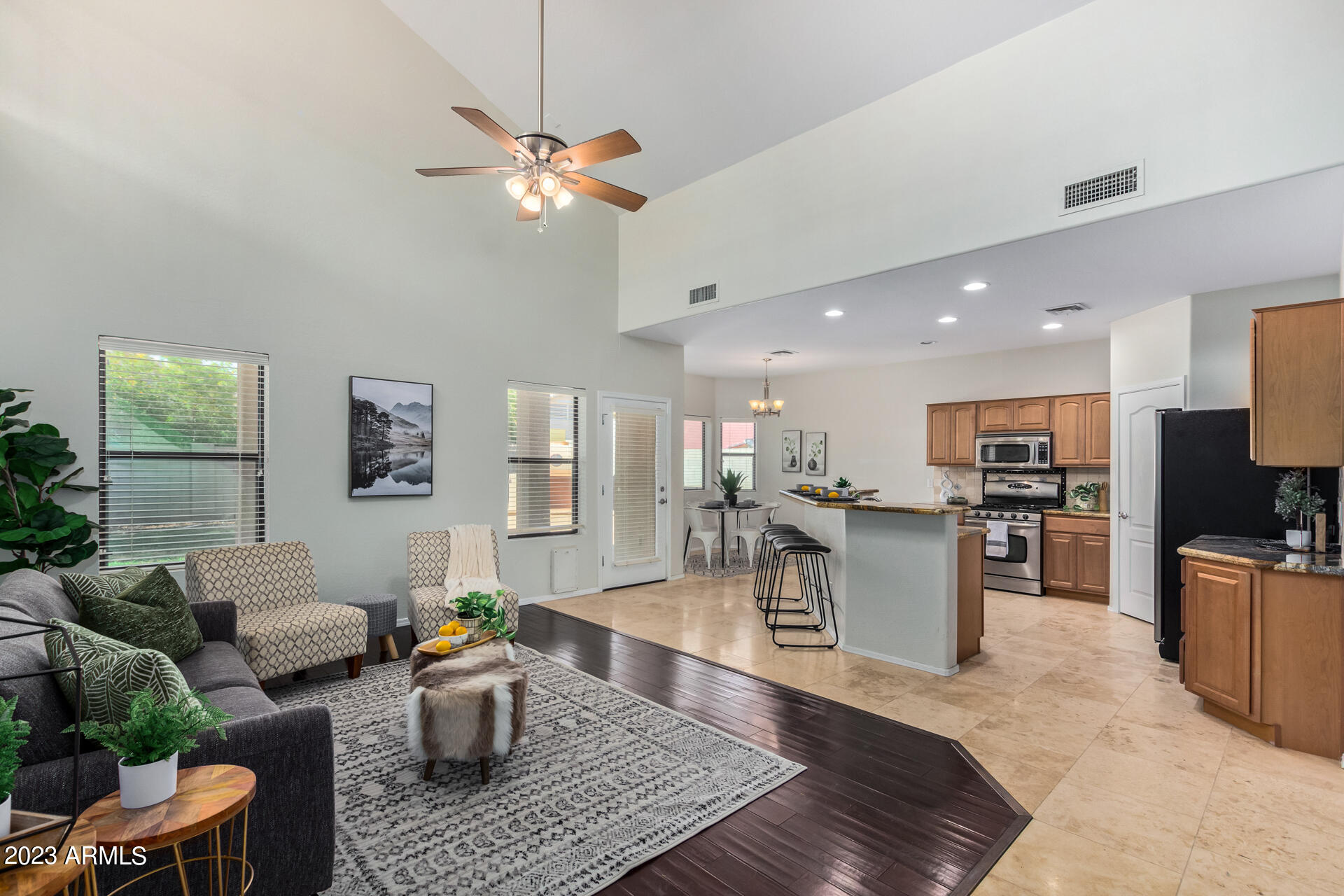 1006 W EUCLID Avenue