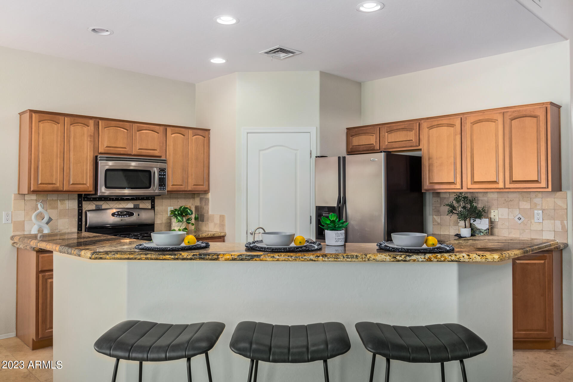 1006 W EUCLID Avenue