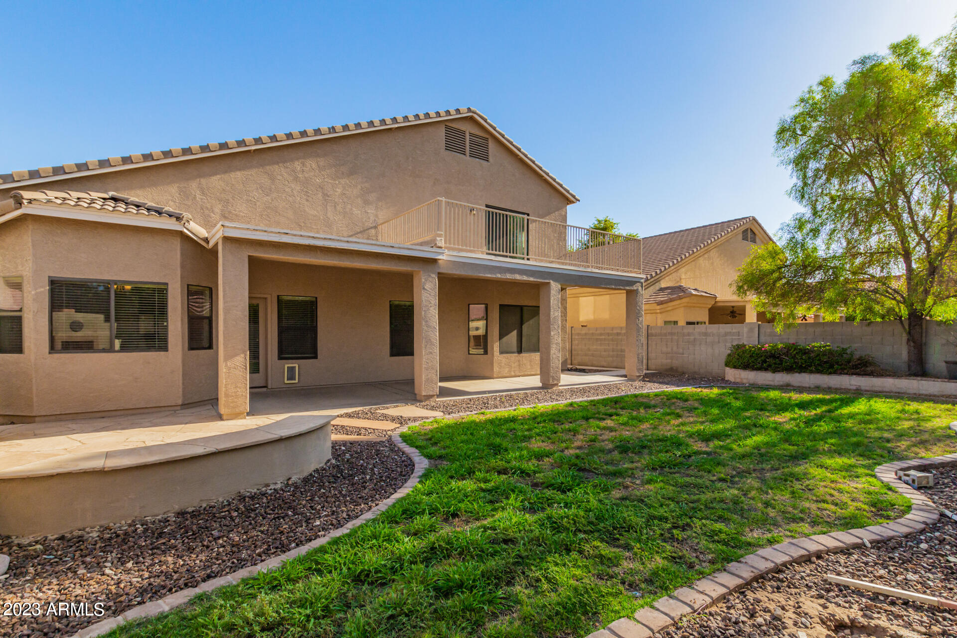 1006 W EUCLID Avenue