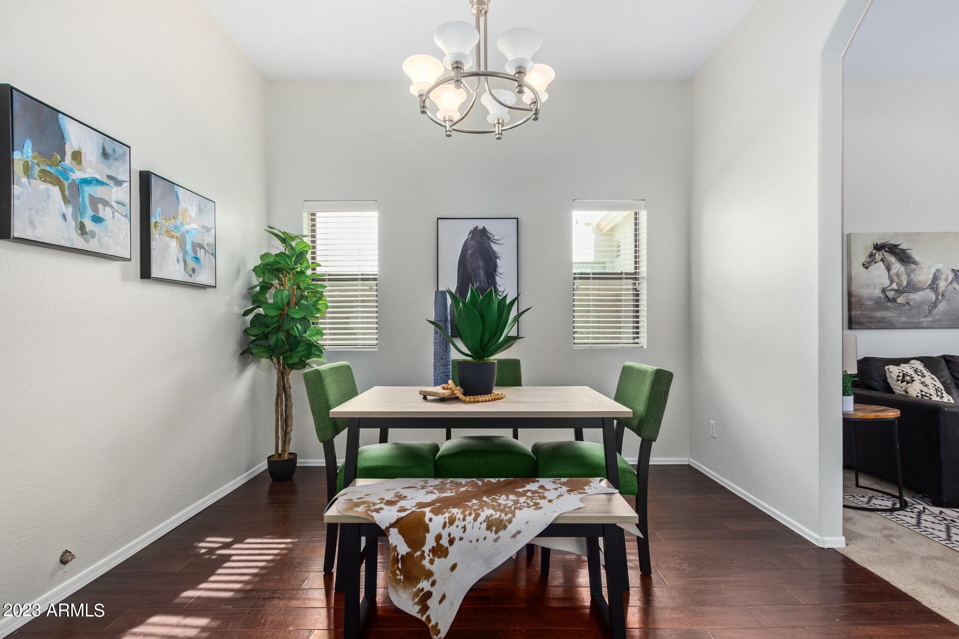 1006 W EUCLID Avenue