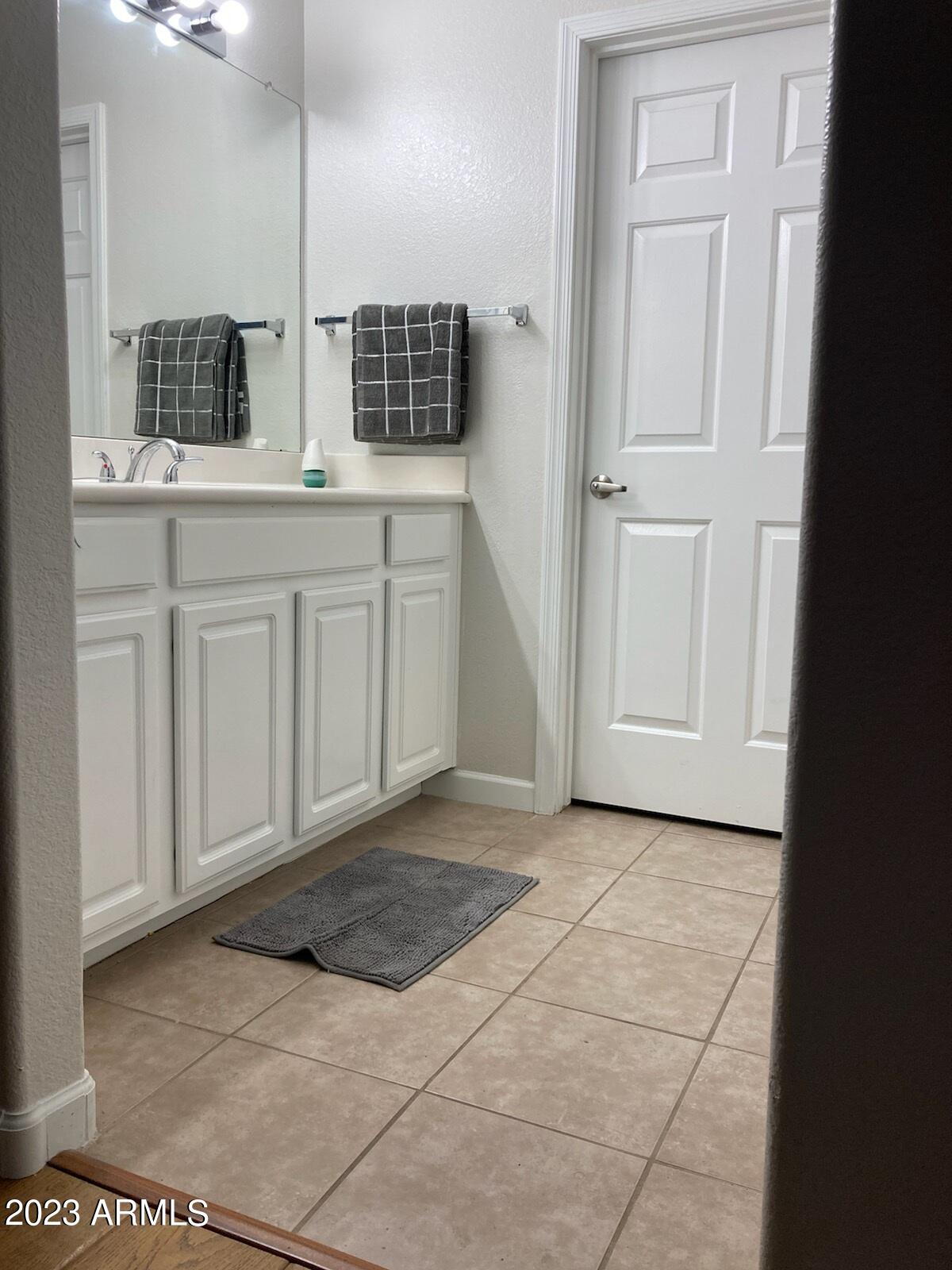 5303 N 7TH Street # 214