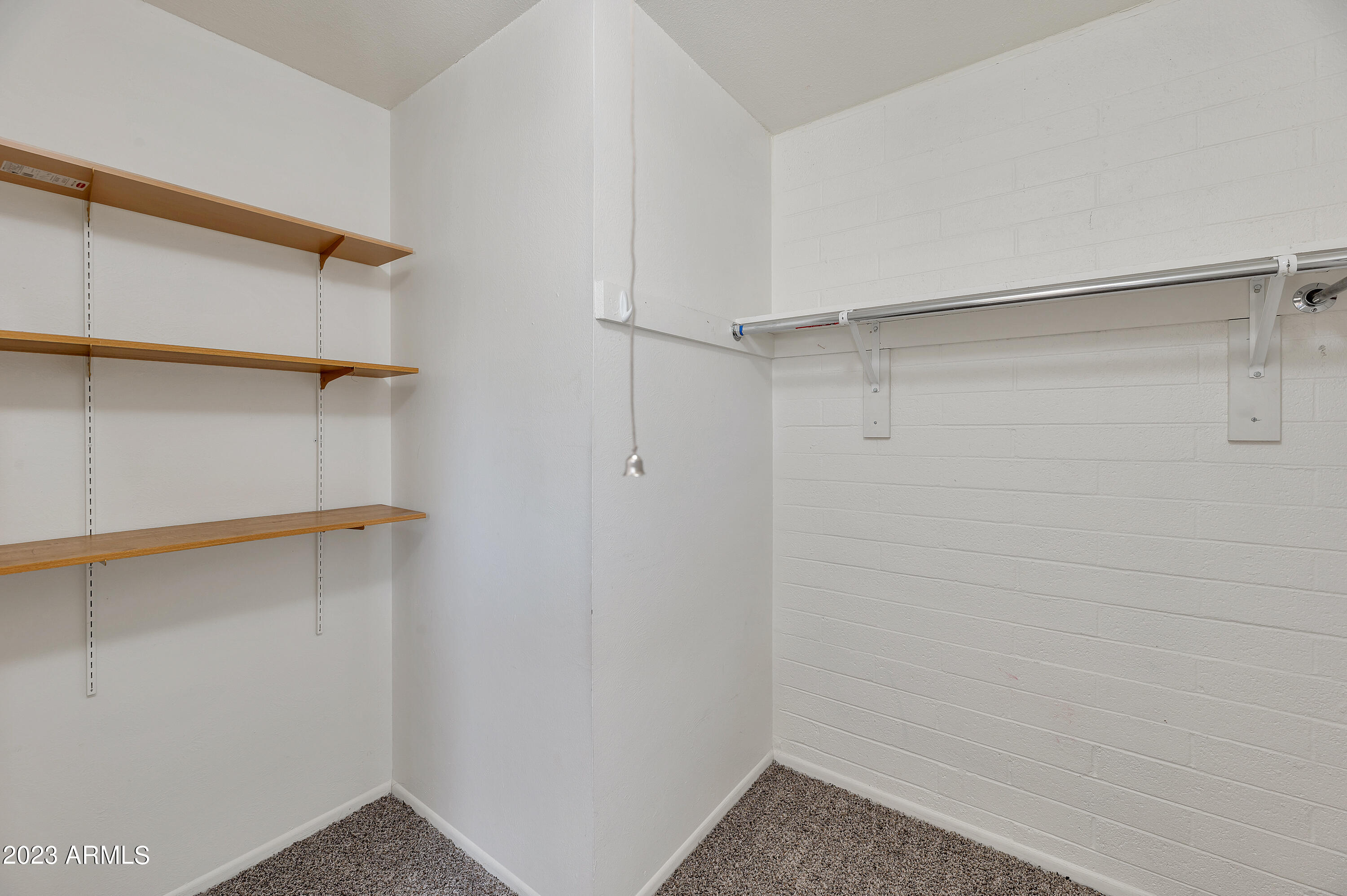 5439 N Black Canyon Highway