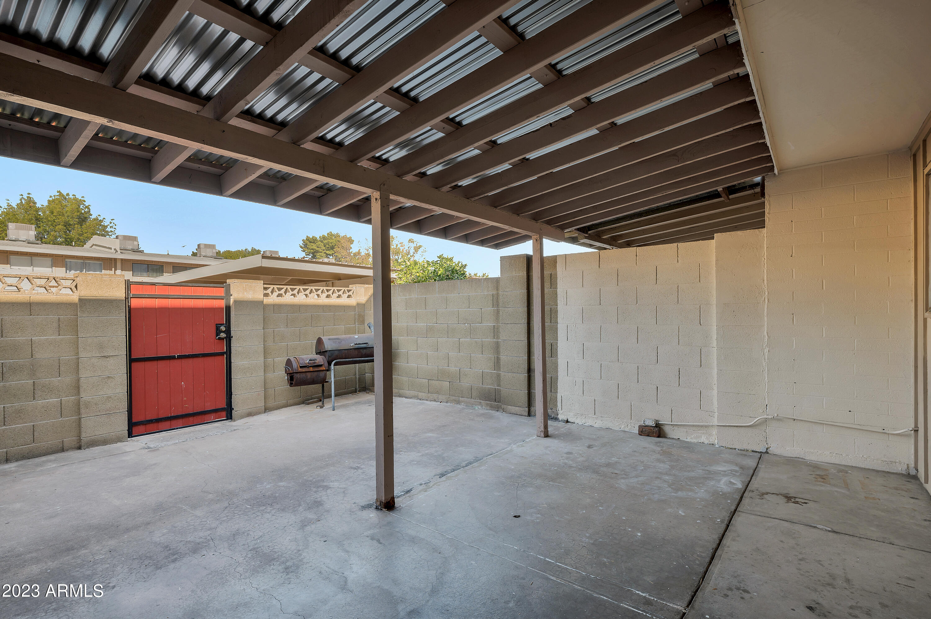 5439 N Black Canyon Highway