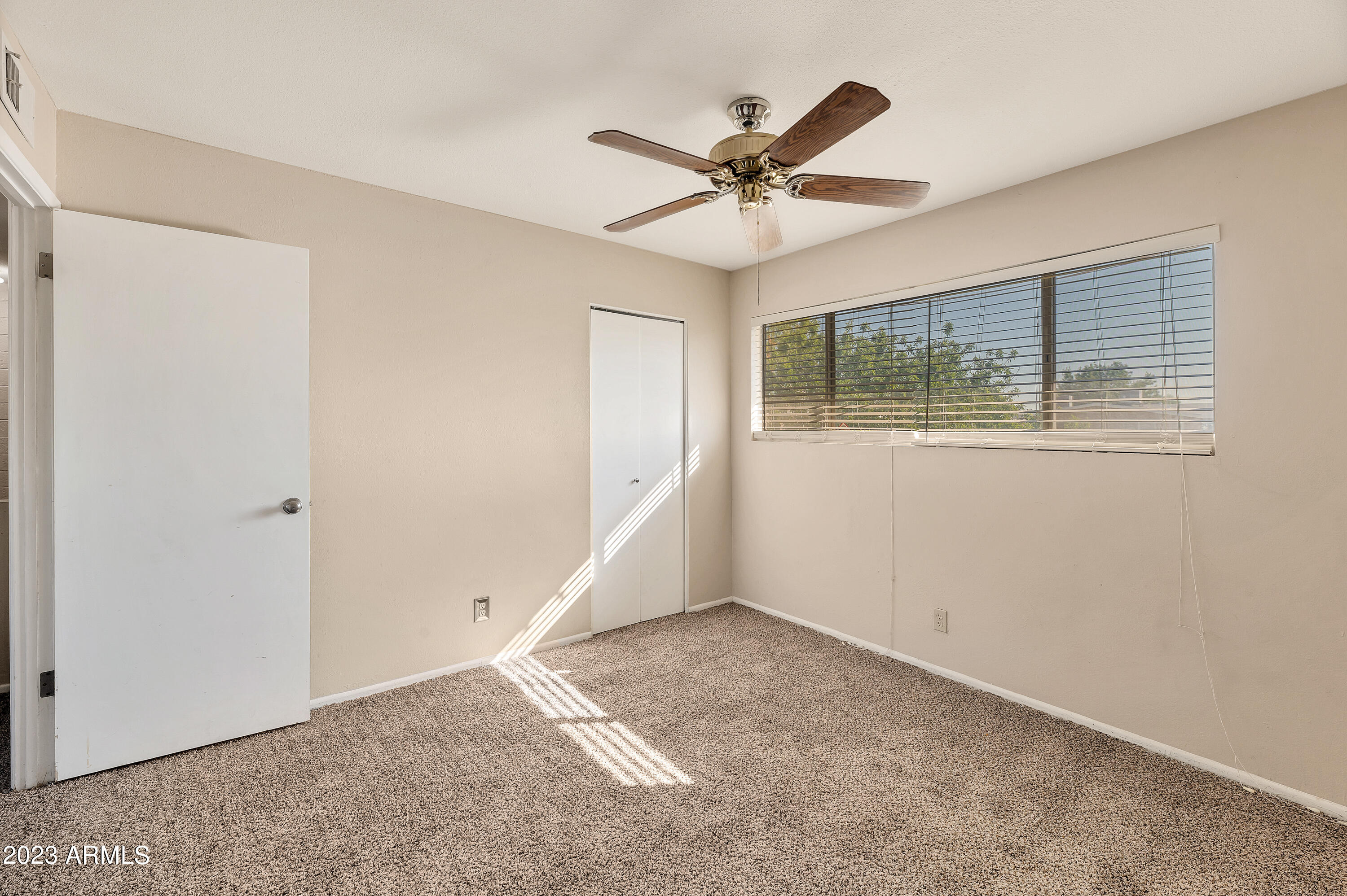 5439 N Black Canyon Highway