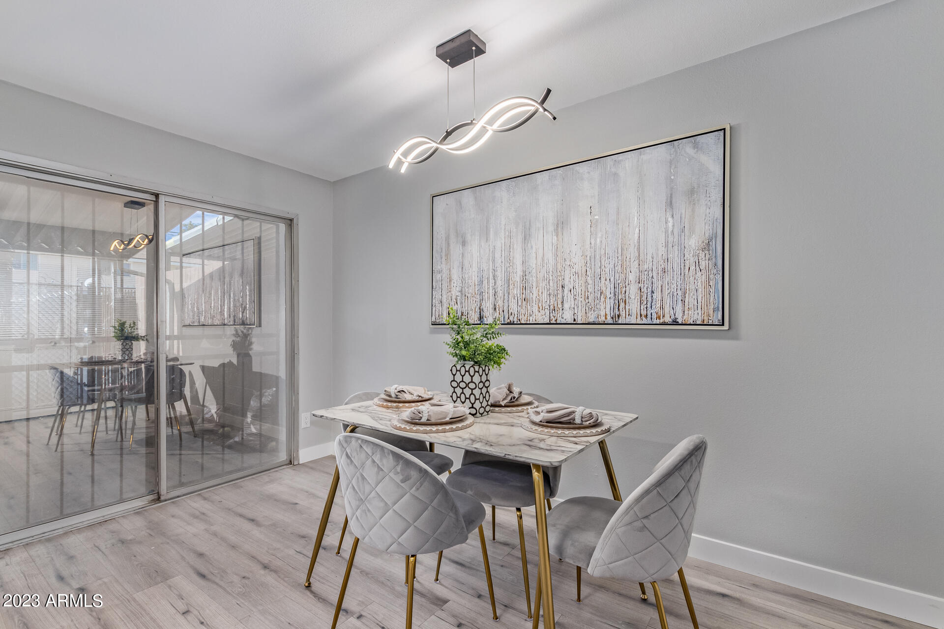 1568 W CAMPBELL Avenue